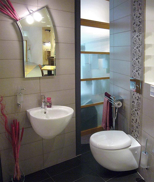 Waschbecken, Toilette Bad 17